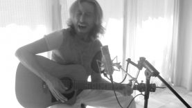Acoustic cover, ‘Talking ’bout a revolution’ – Tracy Chapman
