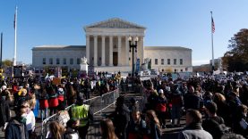 US Supreme Court overturns Roe v Wade