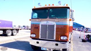 18 Wheels And A Dozen Roses ~ Tribute To Our Nations Truckers